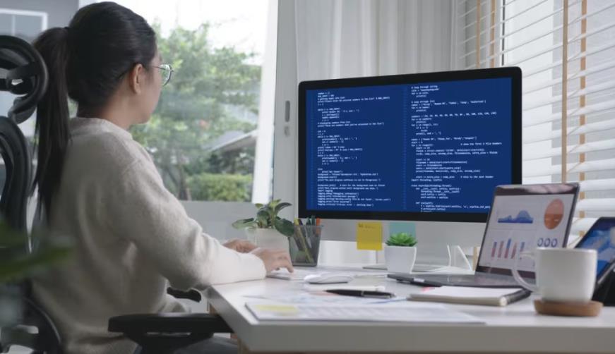 乌兰县企业数字化解决方案:机器学习赋能商业模式升级的核心路径